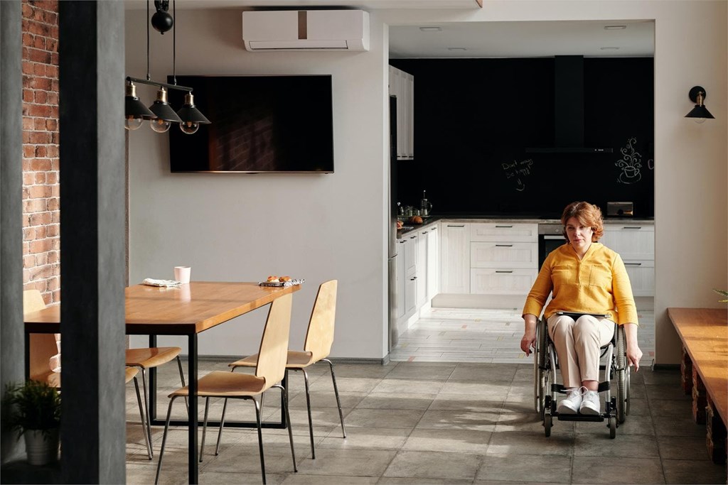 Cómo adaptar tu hogar para personas mayores o con movilidad reducida