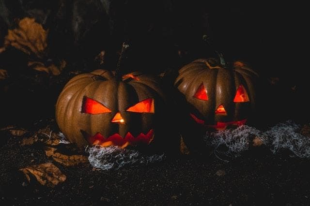 Halloween, calabazas, luces y sombras - Imagen 1