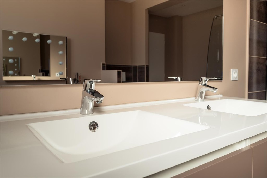 ¿Merece la pena instalar un lavabo de doble seno?