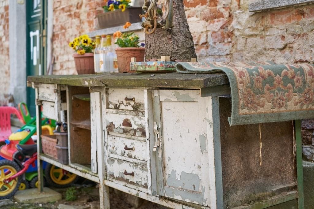 ¿Restaurarías el viejo mueble de tu abuela?